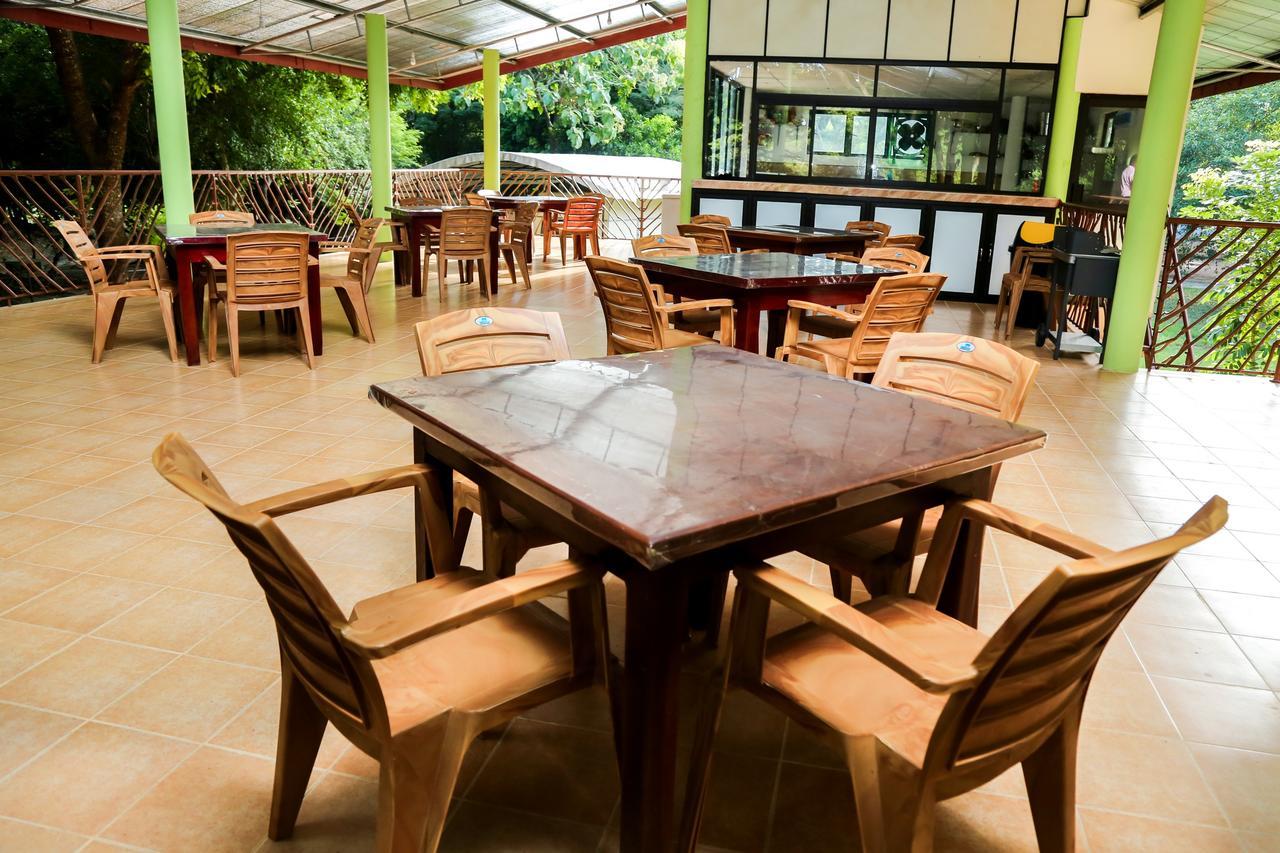Malwathu Oya Caravan Park Acomodação com café da manhã Anuradhapura Exterior foto