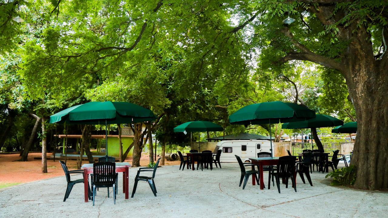 Malwathu Oya Caravan Park Acomodação com café da manhã Anuradhapura Exterior foto
