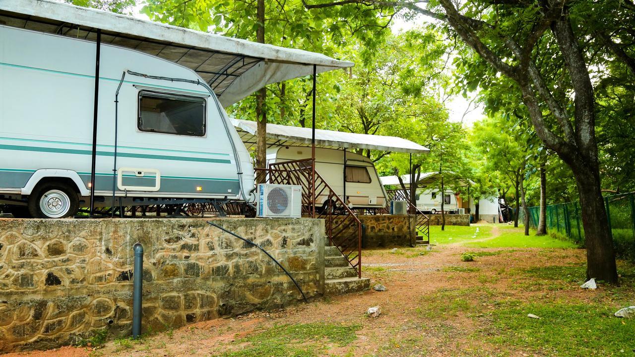 Malwathu Oya Caravan Park Acomodação com café da manhã Anuradhapura Exterior foto