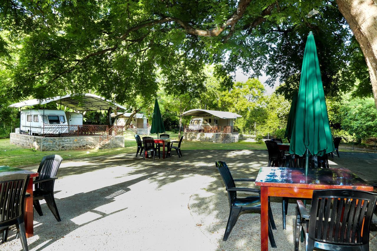 Malwathu Oya Caravan Park Acomodação com café da manhã Anuradhapura Exterior foto